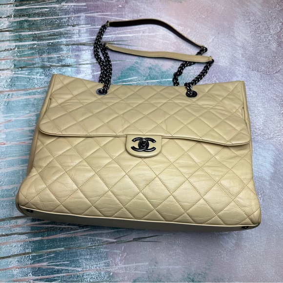 VTG Chanel Jumbo XL Flap Bag Quilted Calfskin Cream Gunmetal HW - Picture 5 of 17